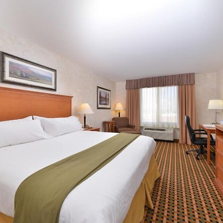 Holiday Inn Express Rawlins By Ihg Exterior foto